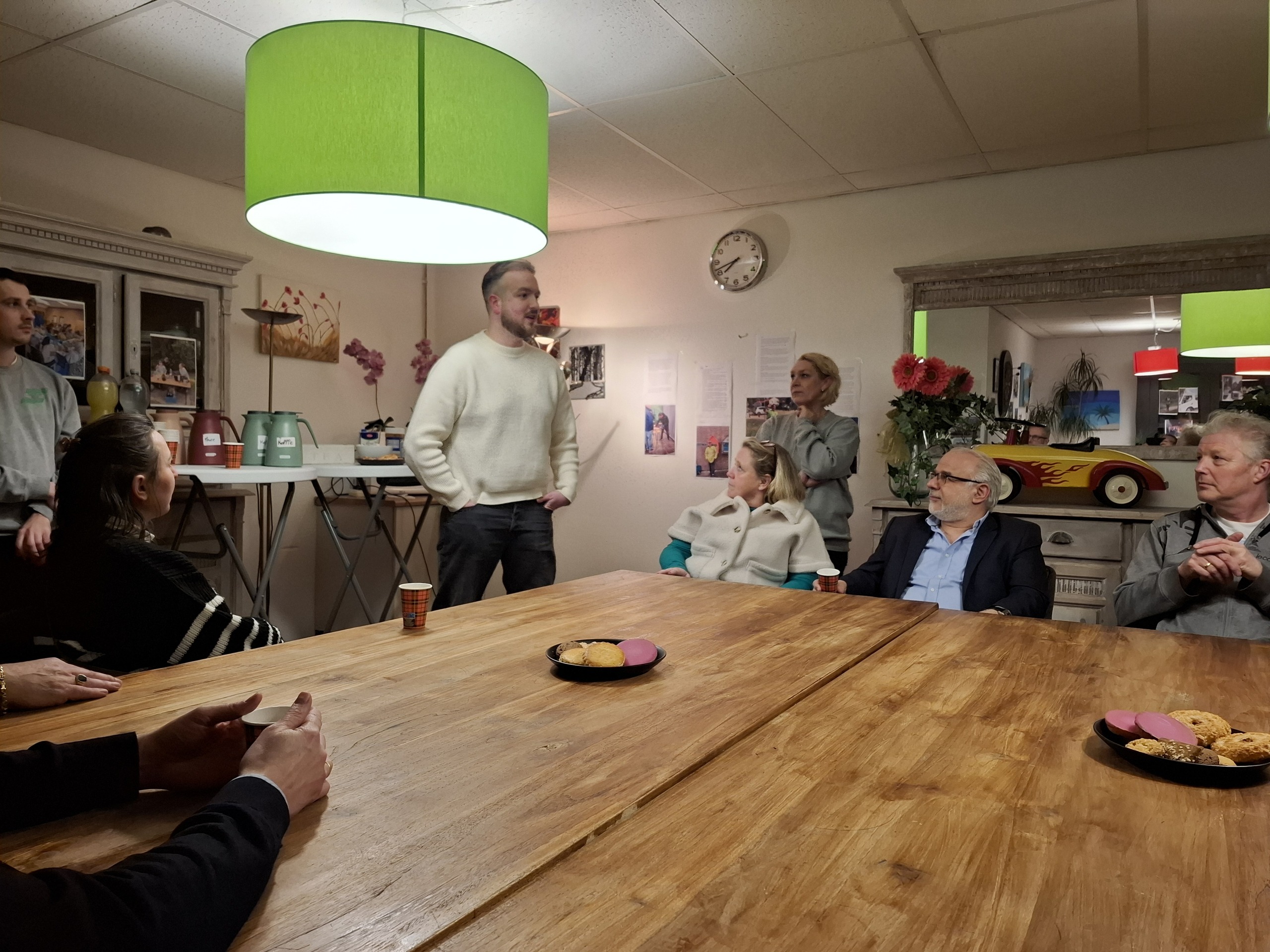 Gemeenteraad op bezoek bij Leerwerkbedrijf Zwijndrecht Werkt  